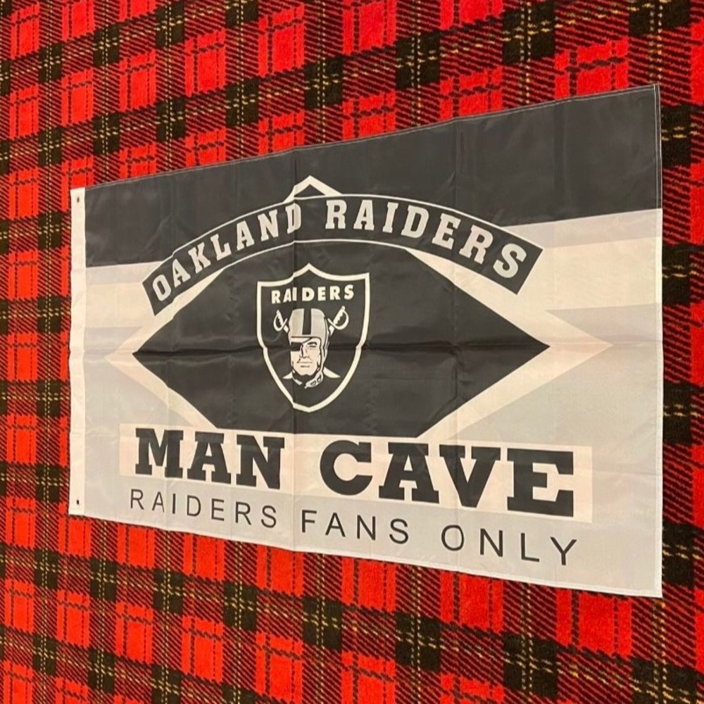 Brand new THROWBACK Oakland Raiders banner flag